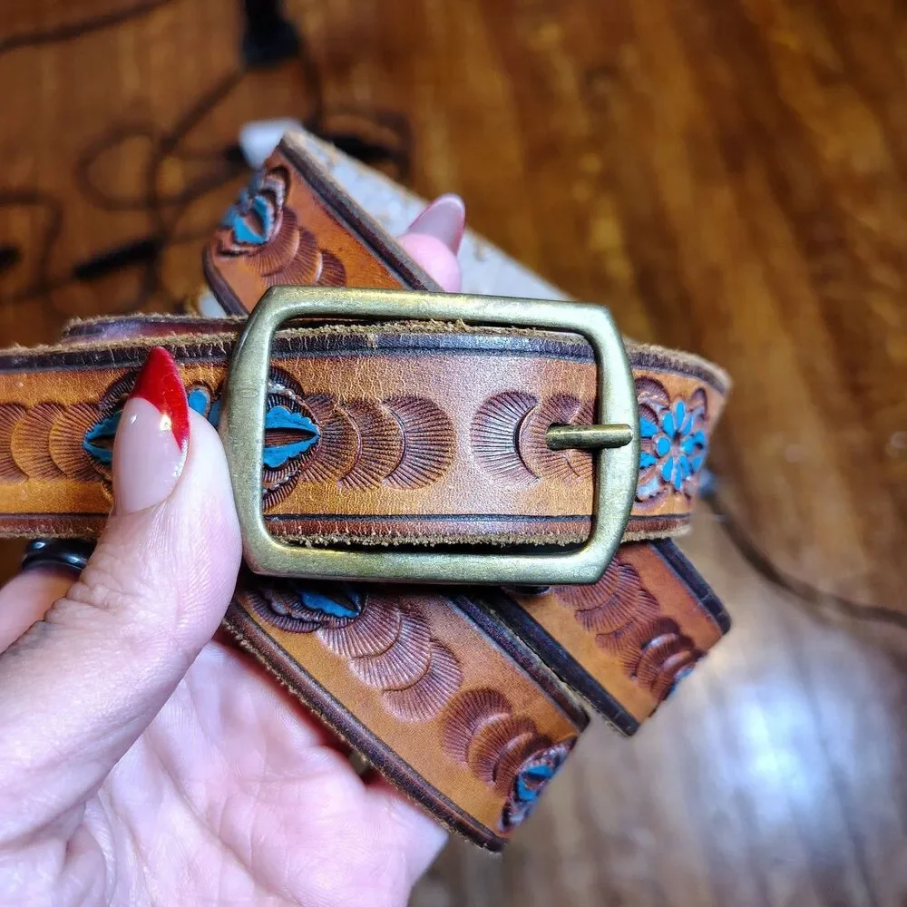VTG Western Leather Hand Tooled Floral Turquoise Design Belt 45